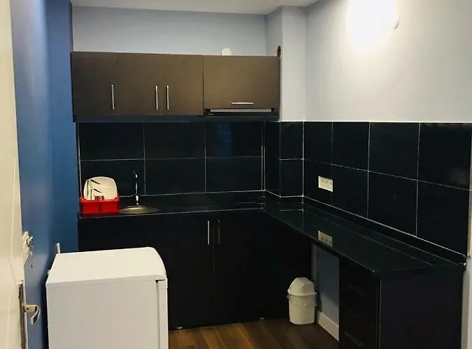 Moy Apart * אלאניה