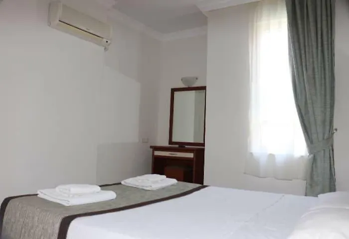 Moy Apart אלאניה