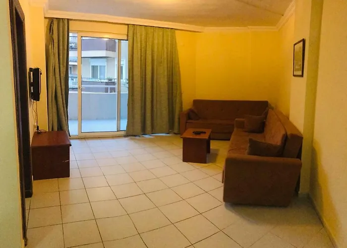 Moy Apart אלאניה